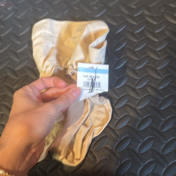 SKIMS • seamless sculpt mid waisted briefs NWT RW1 - Picture 4 of 7